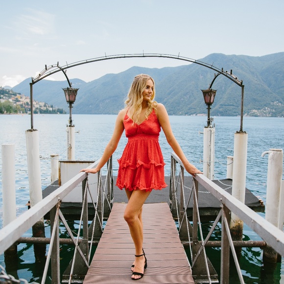Red Dress Boutique, red ruffle dress, size medium - Picture 4 of 4